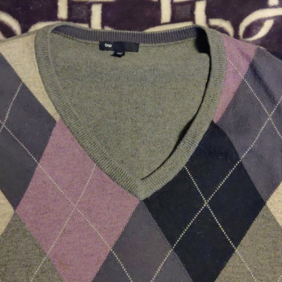 Sweater - Picture 2 of 2